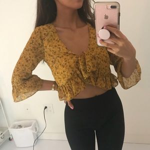 Mustard tie top